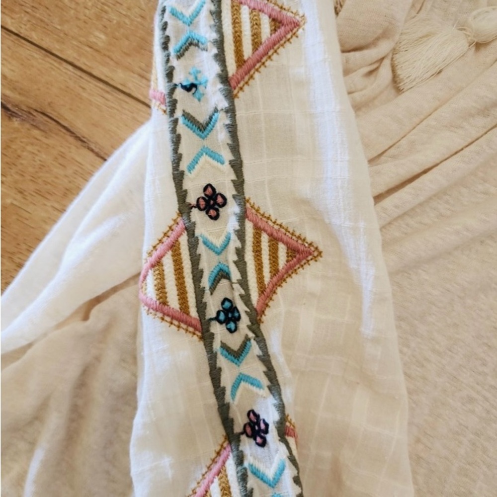 Lucky Brand Boho Lace-Up Embroidered Blouse Size XL - Picture 4 of 8
